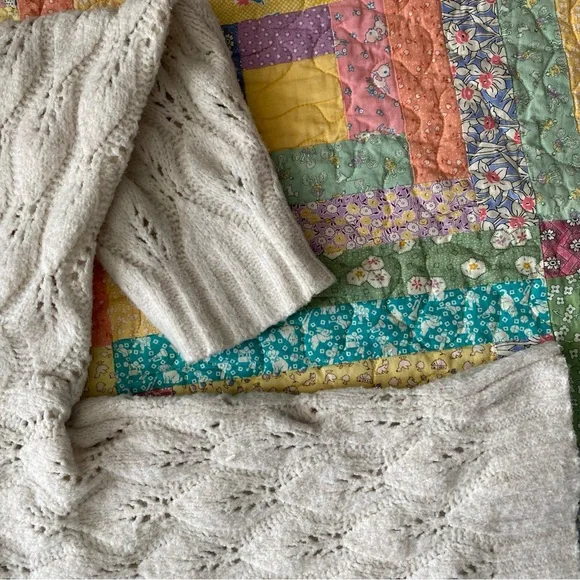 SO cream colored cozy chunky cable knit sweater from kohls - Picture 4 of 5